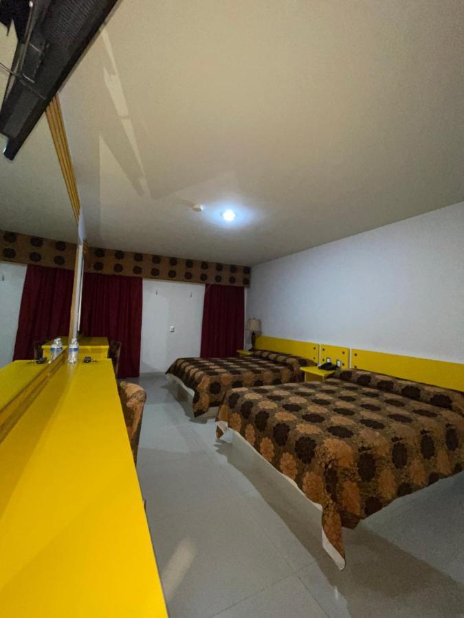 Palacio Rojo Hotel Familiar Morelia Ngoại thất bức ảnh