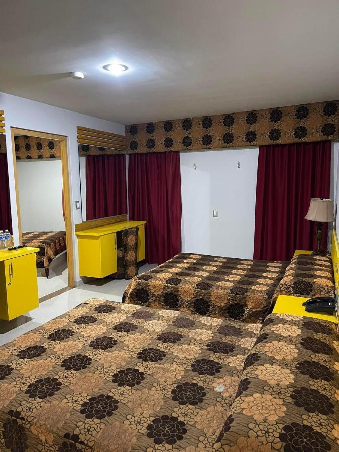 Palacio Rojo Hotel Familiar Morelia Ngoại thất bức ảnh