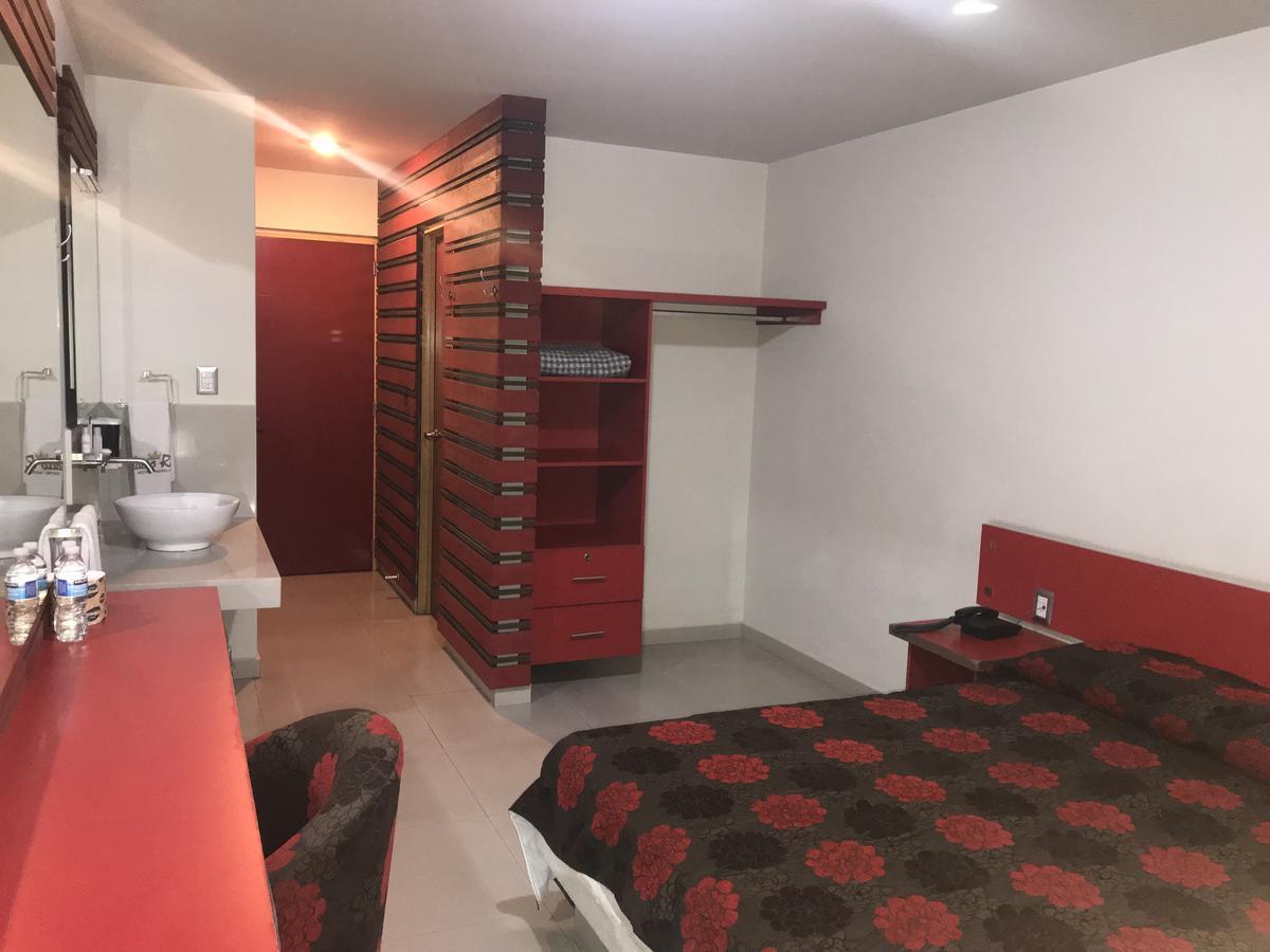 Palacio Rojo Hotel Familiar Morelia Ngoại thất bức ảnh
