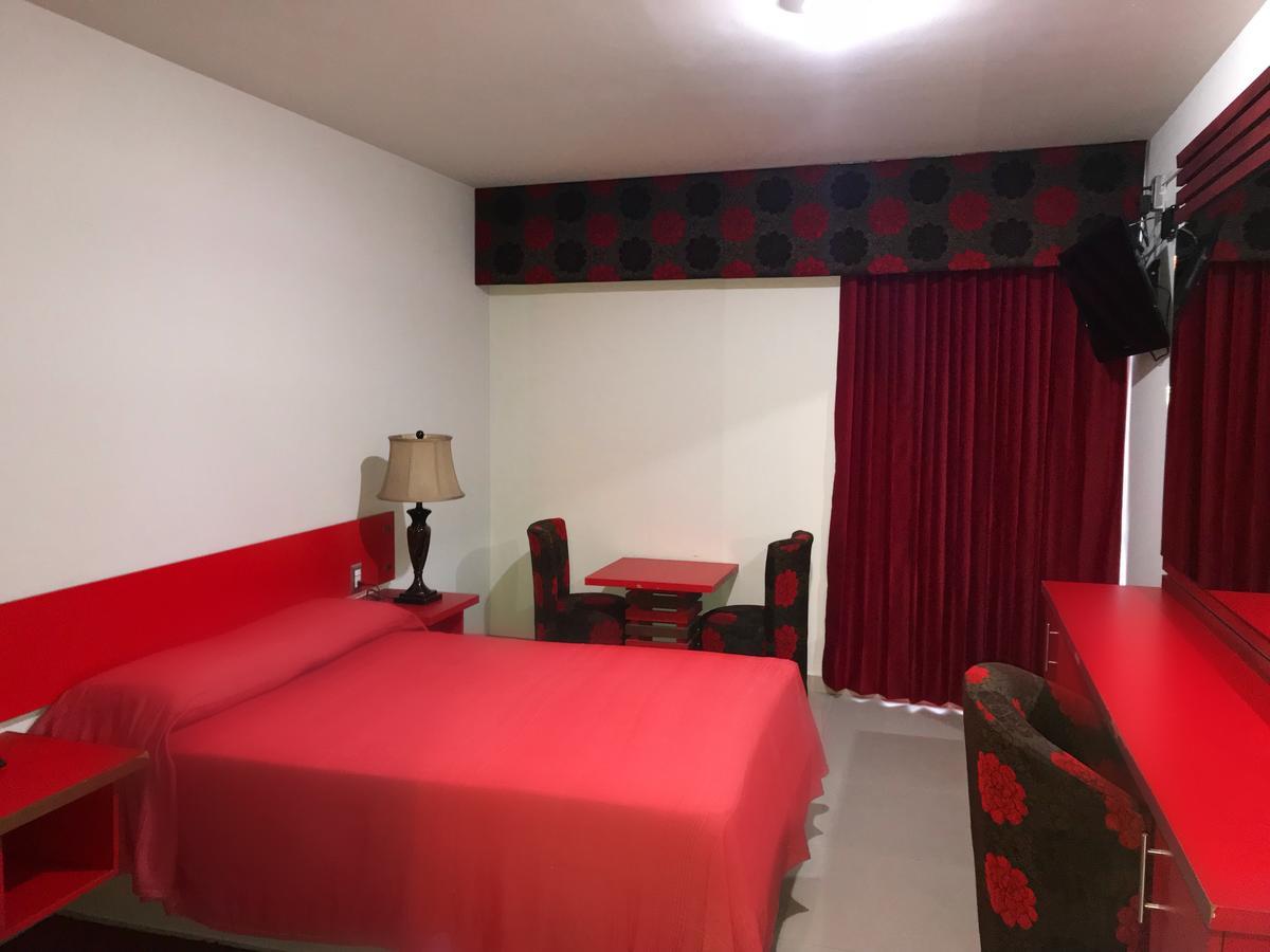 Palacio Rojo Hotel Familiar Morelia Ngoại thất bức ảnh